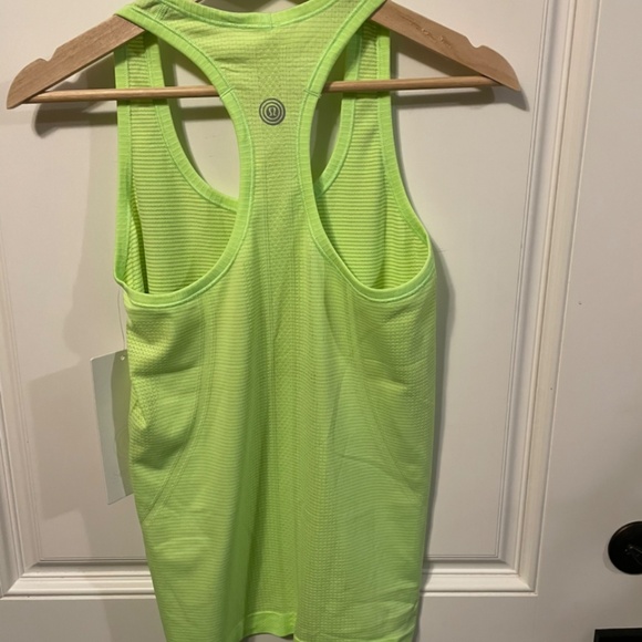 SWIFTLY TECH RACERBACK - Picture 4 of 7